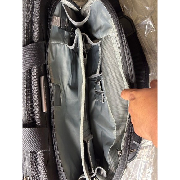 Briggs & Riley Medium Expandable Briefcase Black Nylon and Leather KB302X-4 - Picture 5 of 12